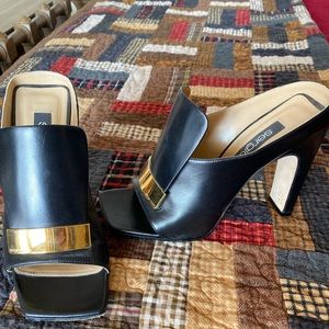Flawless Condition Sergio R Pumps